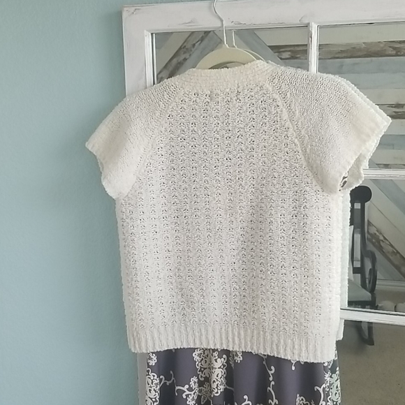 Vintage S Off-White Shrug Sweater 🌹 - Picture 7 of 9